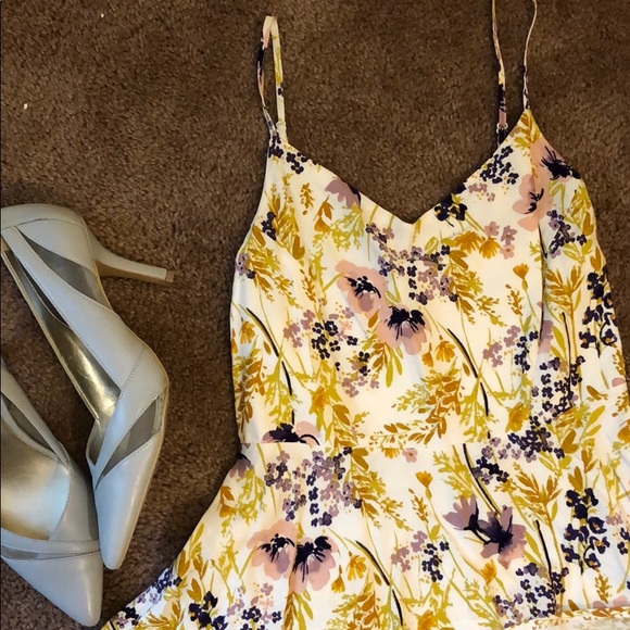 OLD NAVY • FULLY LINED Floral Dress - Picture 6 of 8